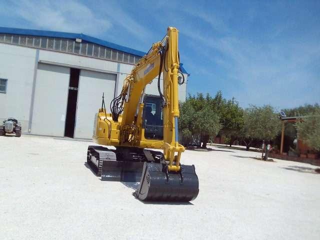 Komatsu PC138US-8 Photo 6