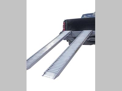 Coppia di rampe in alluminio Lunghezza 3.000 mm - Portata 1.410 kg sold by Progetto Rampe