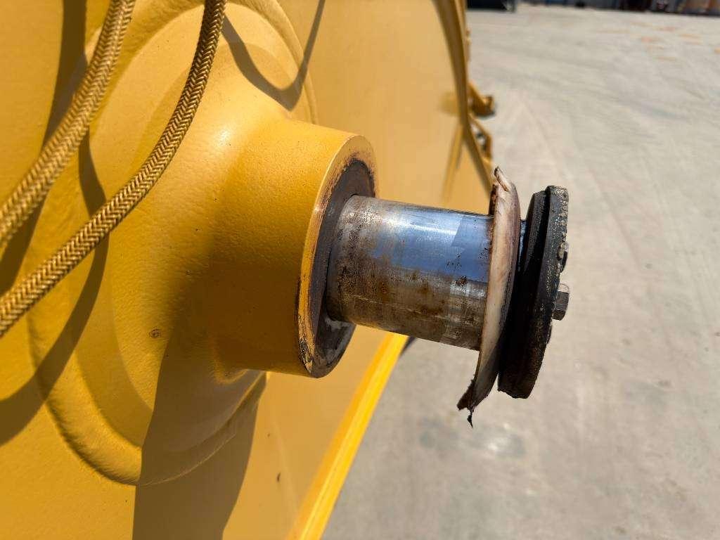 Caterpillar 329D / 329E / 330F / 335F Boom Photo 10