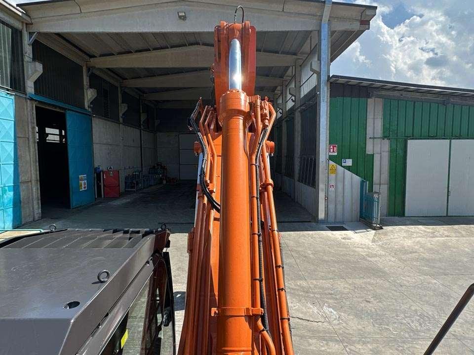 Hitachi ZX350LCNT-6 Photo 14
