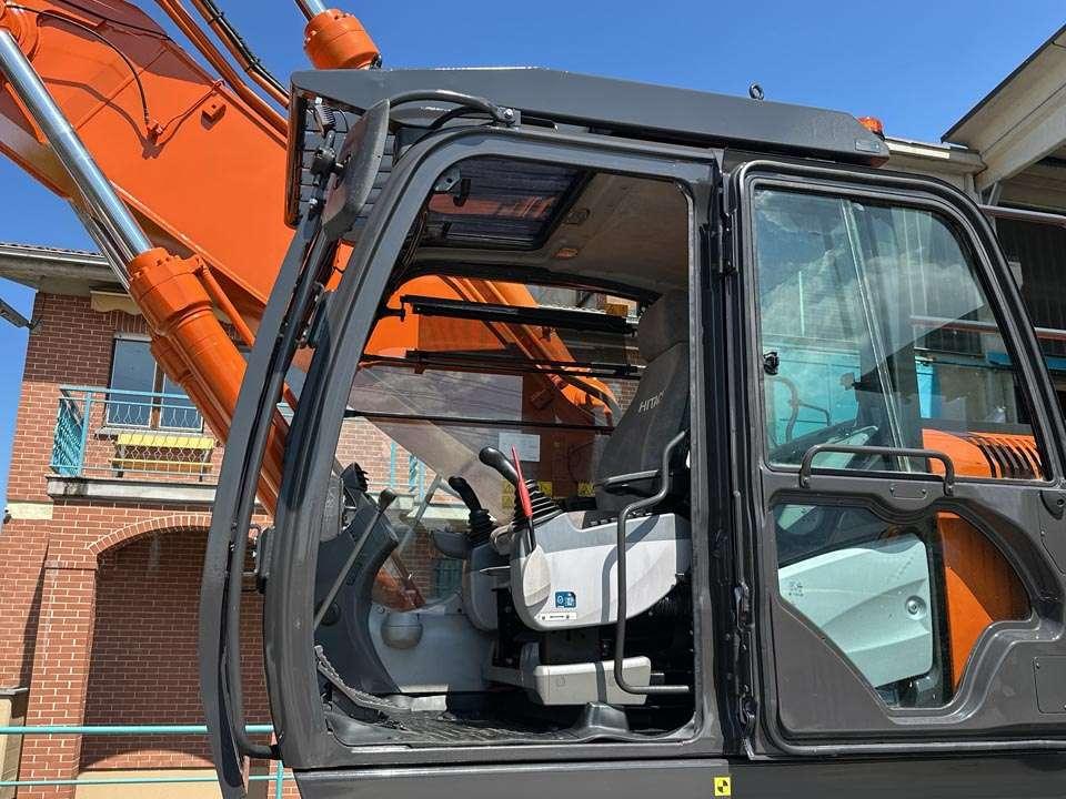 Hitachi ZX350LCNT-6 Photo 15