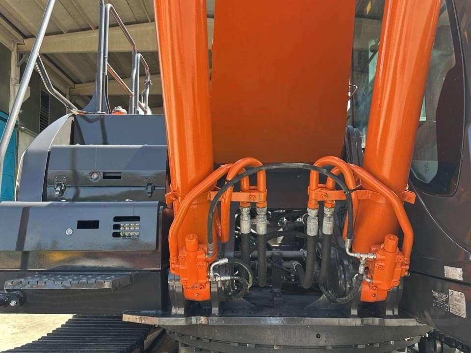 Hitachi ZX350LCNT-6 Photo 8