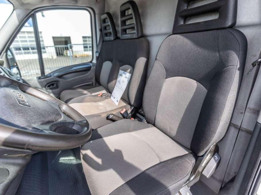 Iveco DAILY 35S17-3.0D Photo 17