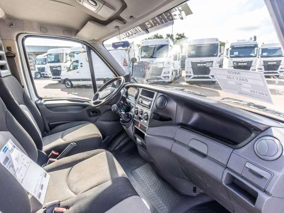 Iveco DAILY 35S17-3.0D Photo 21