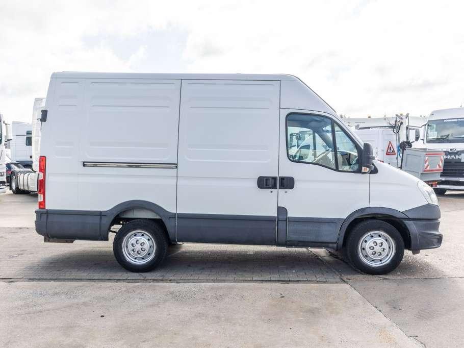Iveco DAILY 35S17-3.0D Photo 6