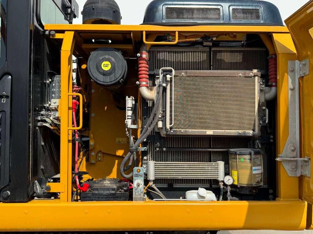Caterpillar 323FL - Hammer Lines / Quick Coupler Photo 24