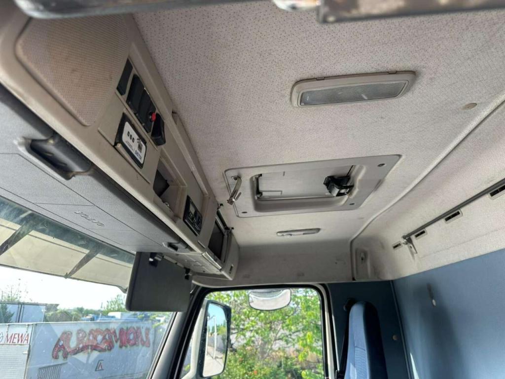 Volvo fm 12 440 Photo 18