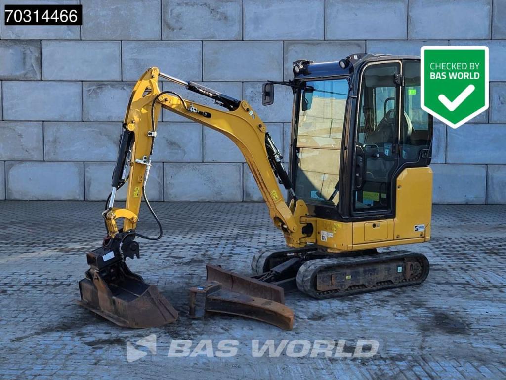 Caterpillar 301.8 Photo 1