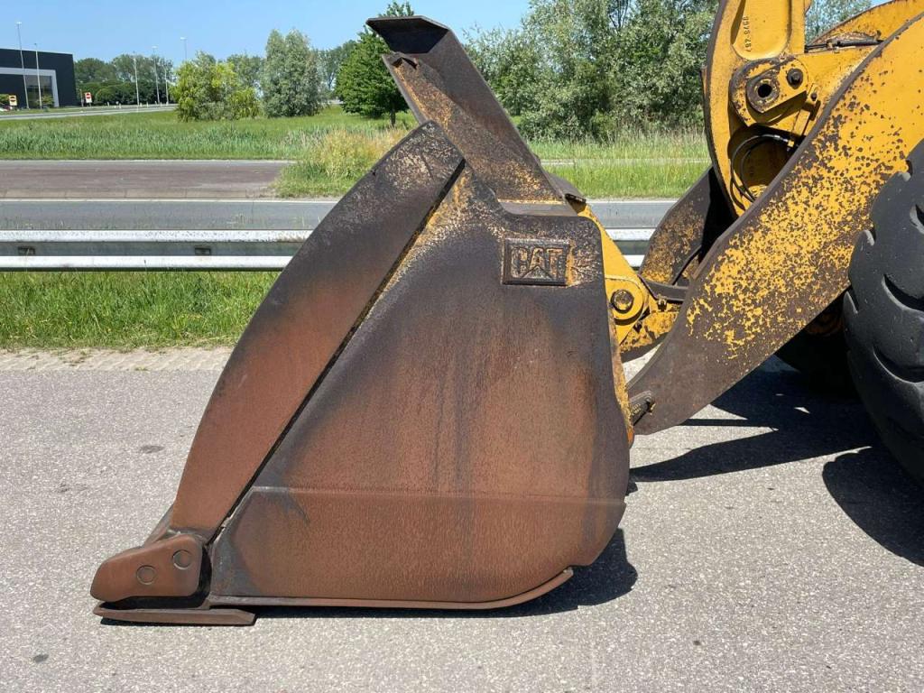 Caterpillar 972M Photo 10