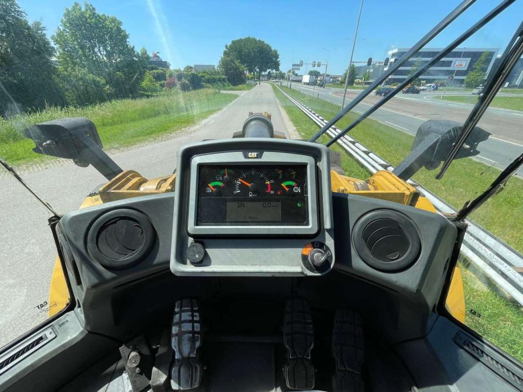 Caterpillar 972M Photo 19