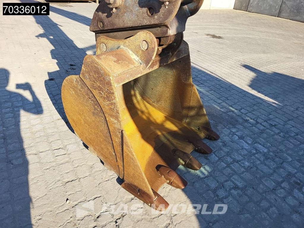 Volvo EC140 E L Photo 12