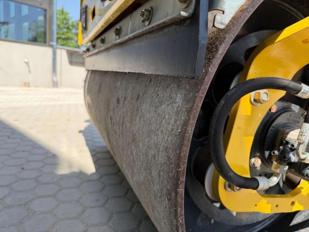 Bomag BW120 AD-5 Photo 11