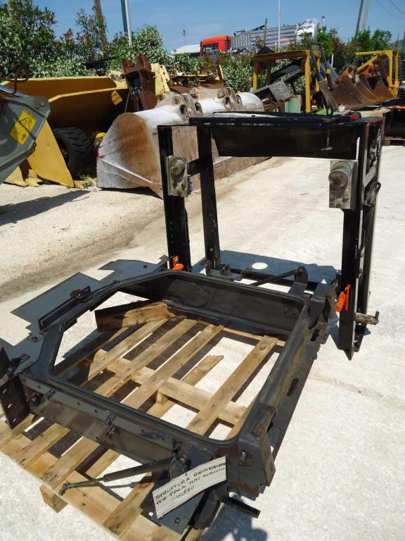Radiator support for Fiat Kobelco/Fiat Hitachi W270 Photo 2