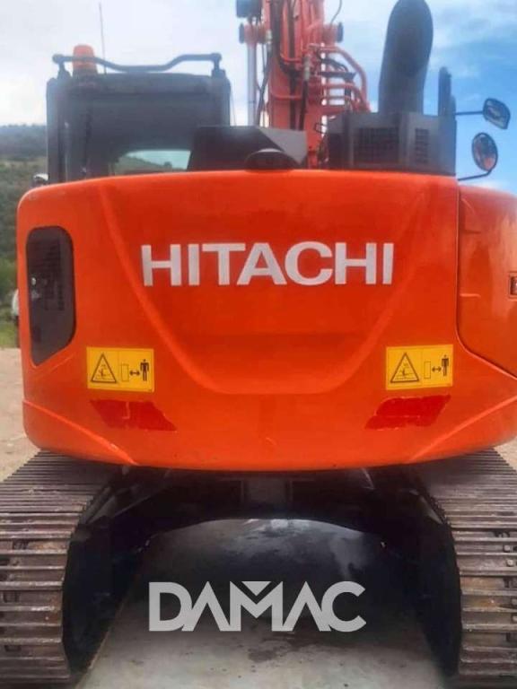 Hitachi ZX135US Photo 6