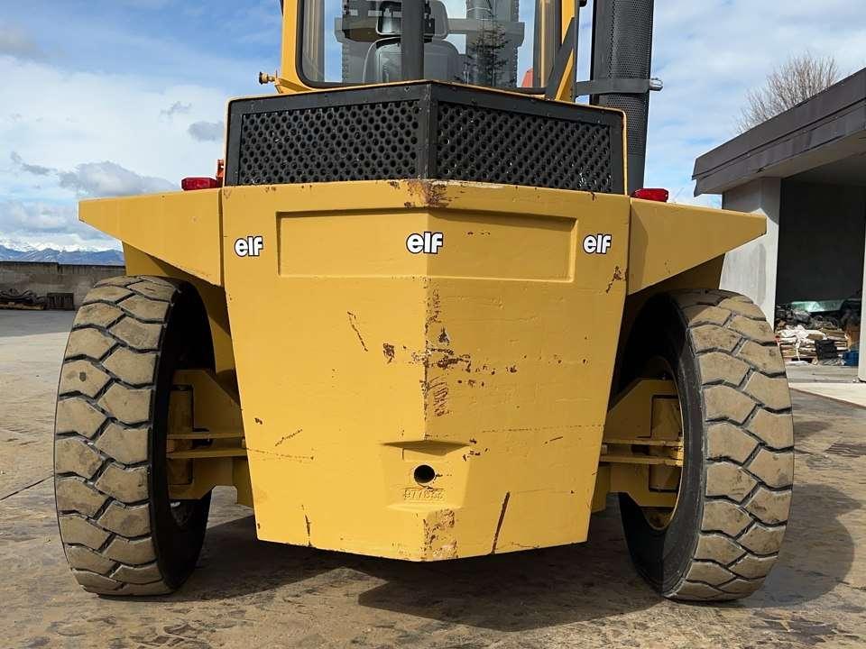 Caterpillar V225C Photo 9