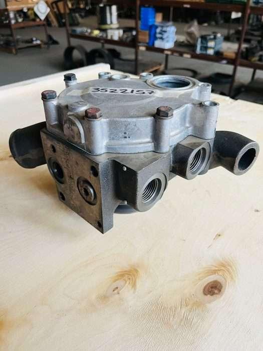 Engine water pump for Caterpillar Photo 1