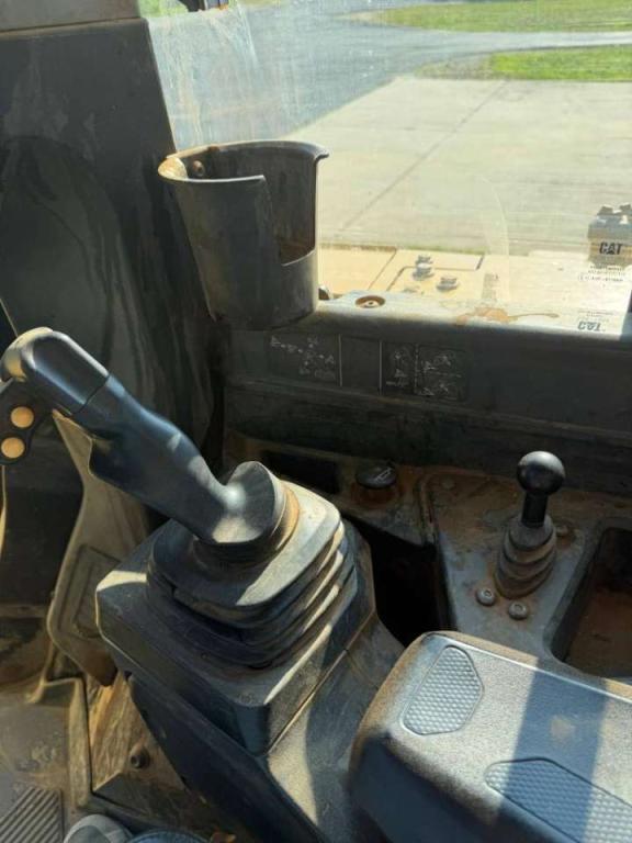 Caterpillar D6 XE LGP - LOCATED IN GREENVILLE, SC - USA Photo 8