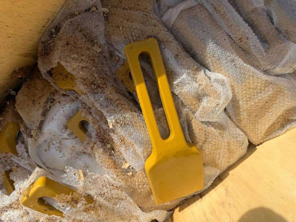 Caterpillar CS54B / CS56B / CS64B / CS66B / CS68B / CS74B / CS Photo 6