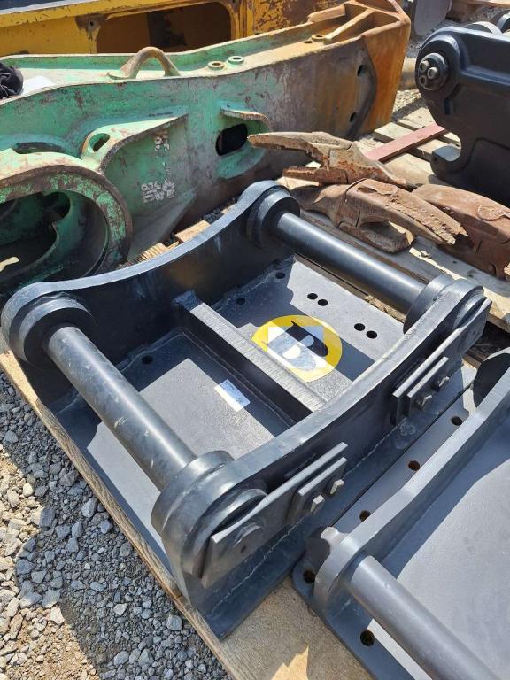 S60 for 12-18 ton excavators Quick hitch Photo 4