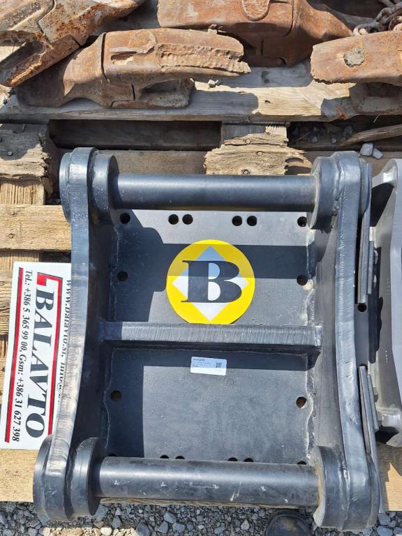 S60 for 12-18 ton excavators Quick hitch Photo 6