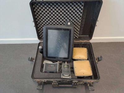 Komatsu GPS System PC210LCI-11 sold by Aertssen Trading