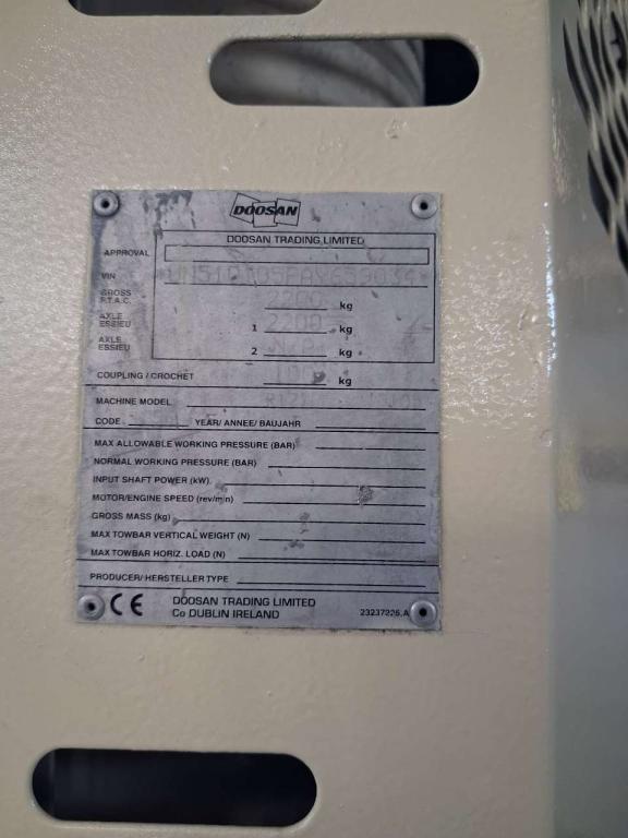 Doosan INGERSOLL RAND 10/105 Photo 9