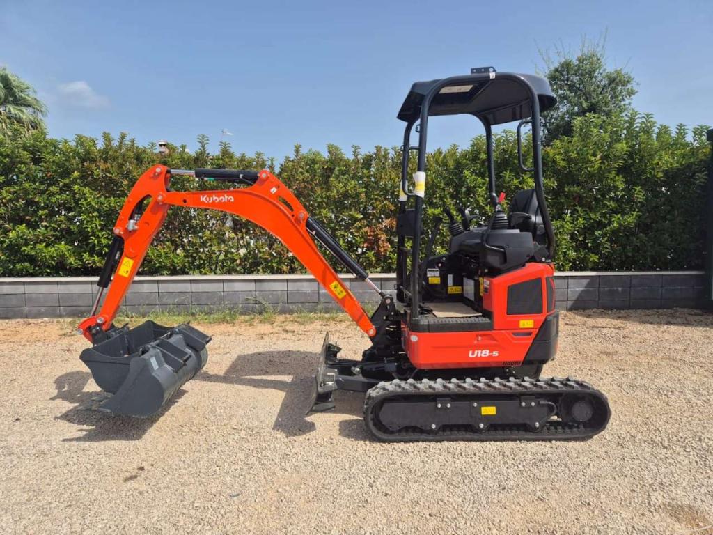 Kubota KX057-4 Photo 3