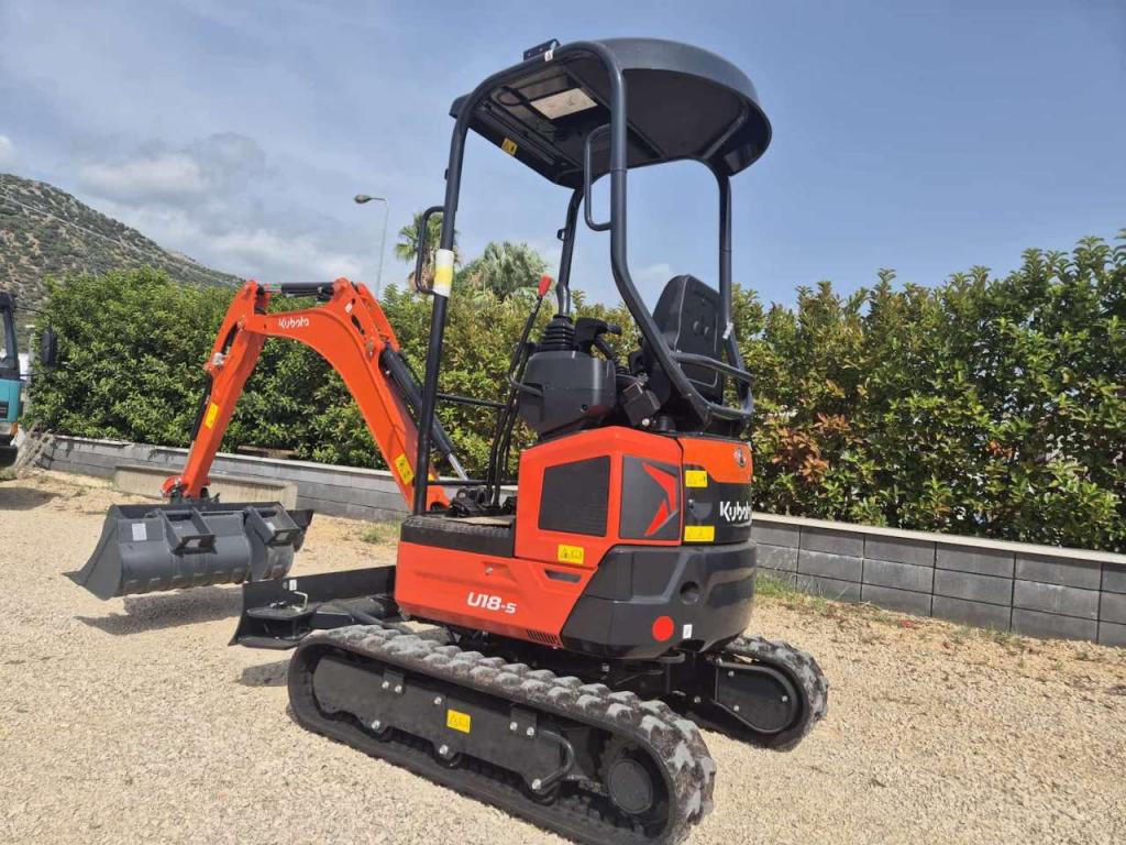 Kubota U18.5 Photo 4