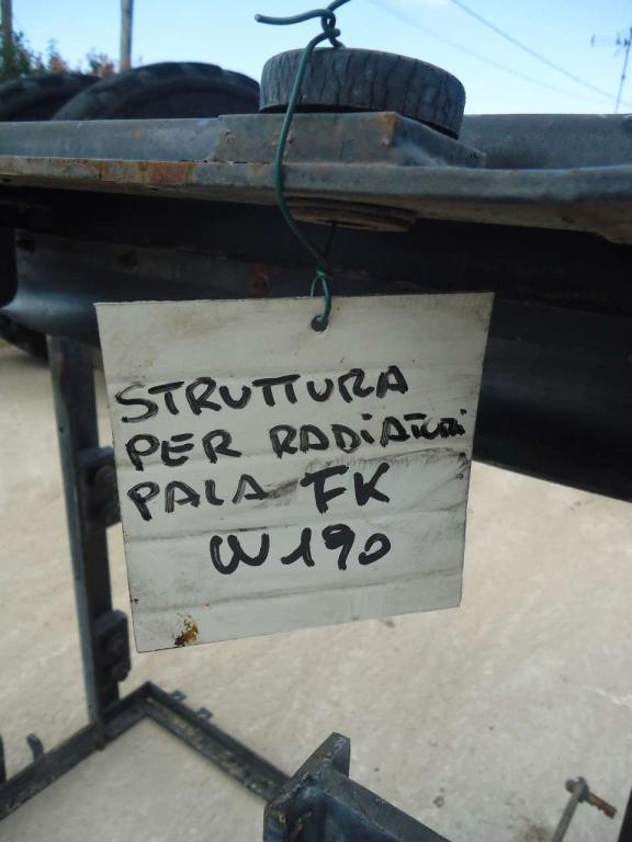 Radiator support for Fiat Kobelco W190 Photo 3