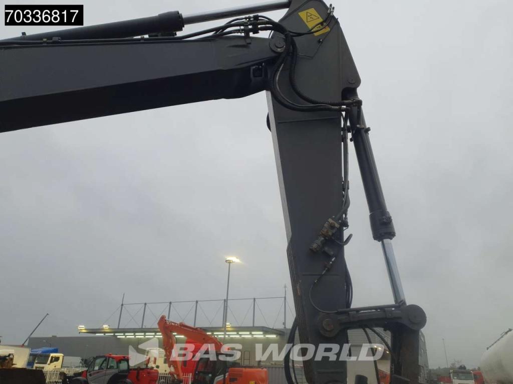 Volvo ECR235 E L Photo 11