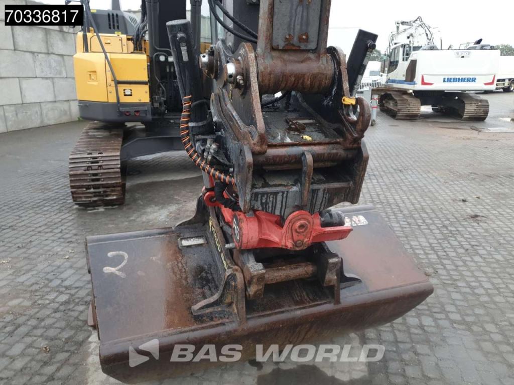 Volvo ECR235 E L Photo 12