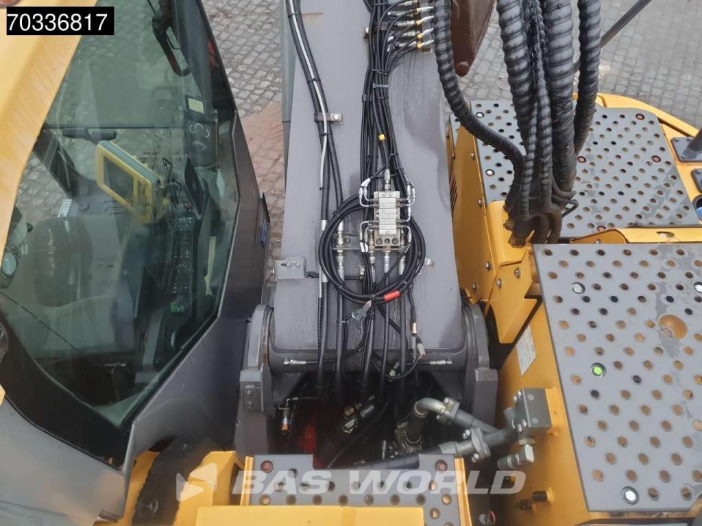 Volvo ECR235 E L Photo 23