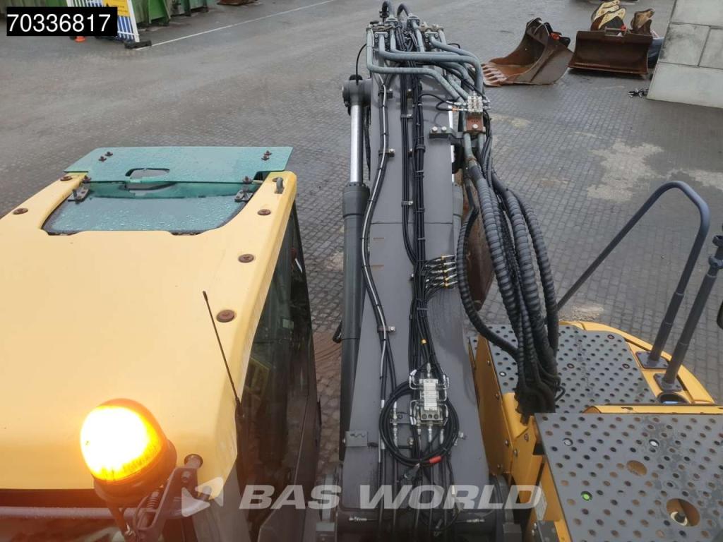 Volvo ECR235 E L Photo 24