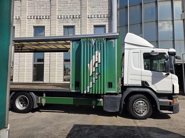Scania P 320 6x2 Photo 8