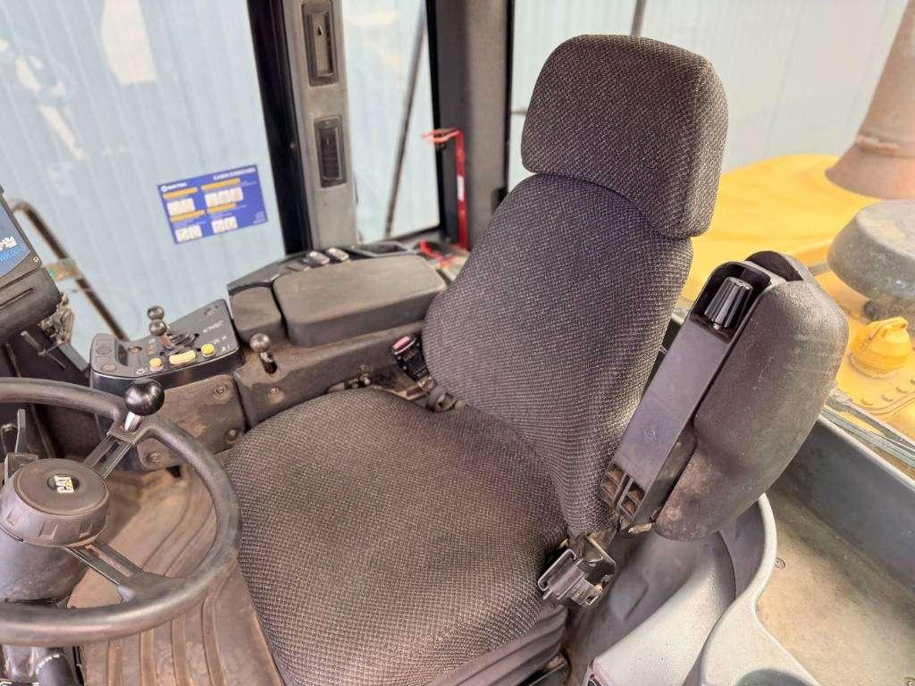 Caterpillar 962H Photo 10