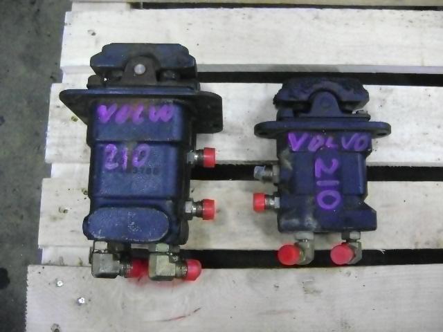 Control Pedals for Volvo EC 210 B Photo 1