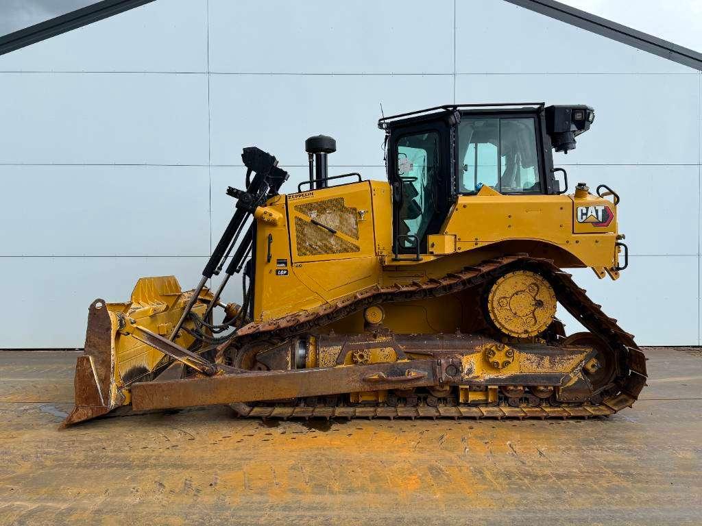 Caterpillar D6XE LGP - German Machine / Ripper Valve Photo 2
