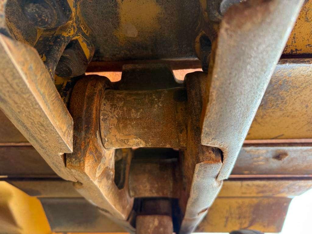 Caterpillar D6XE LGP - German Machine / Ripper Valve Photo 24