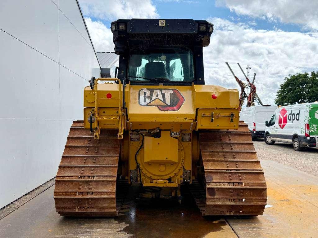 Caterpillar D6XE LGP - German Machine / Ripper Valve Photo 4