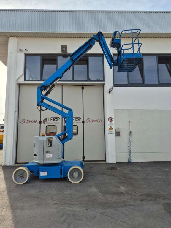 Genie Z34/22N Photo 1