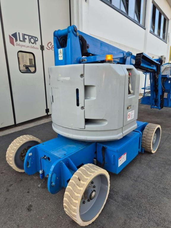 Genie Z34/22N Photo 10