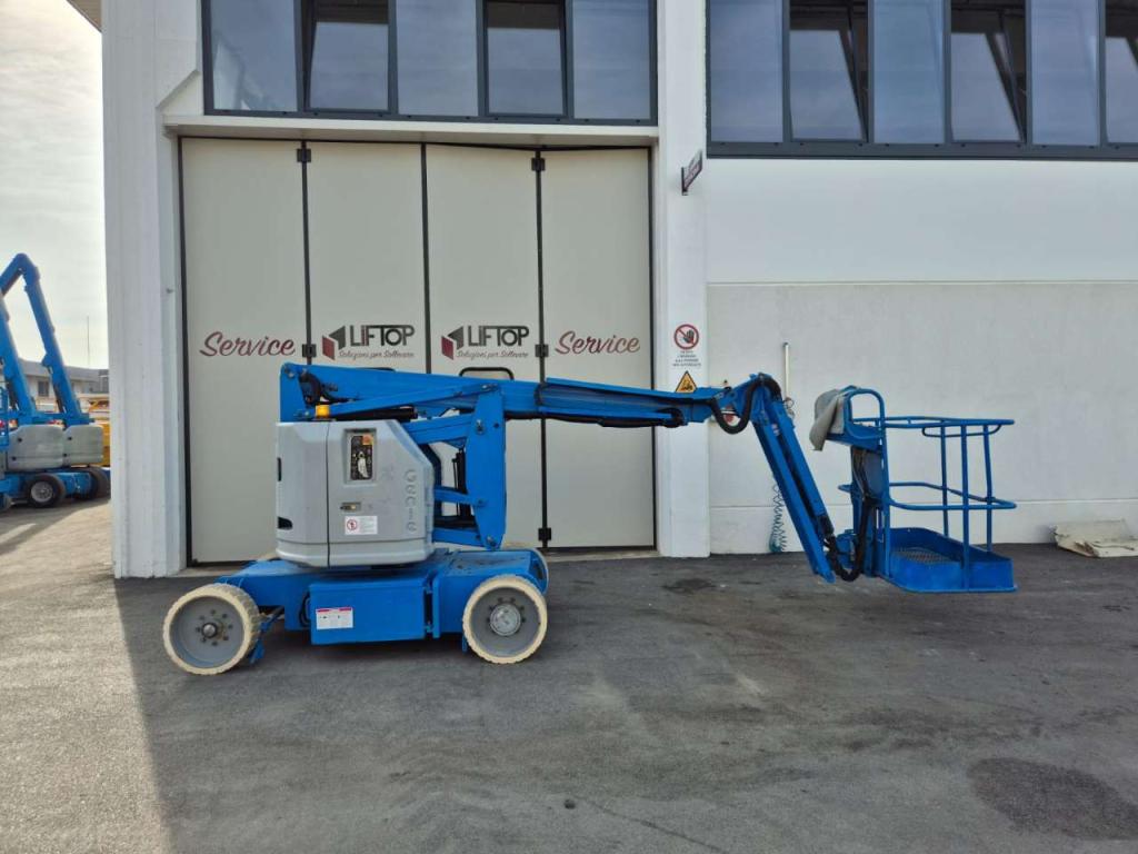 Genie Z34/22N Photo 6