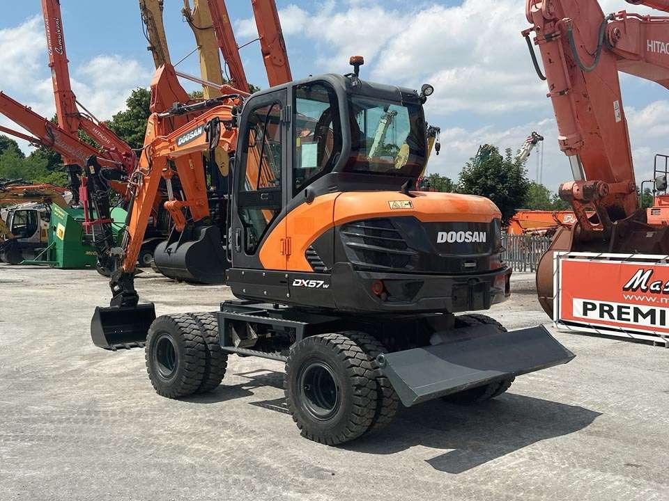 Doosan DX57W-5 Photo 3