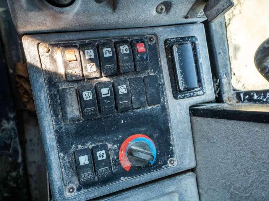 Caterpillar CAT 924G // GODET 3m3 Photo 15