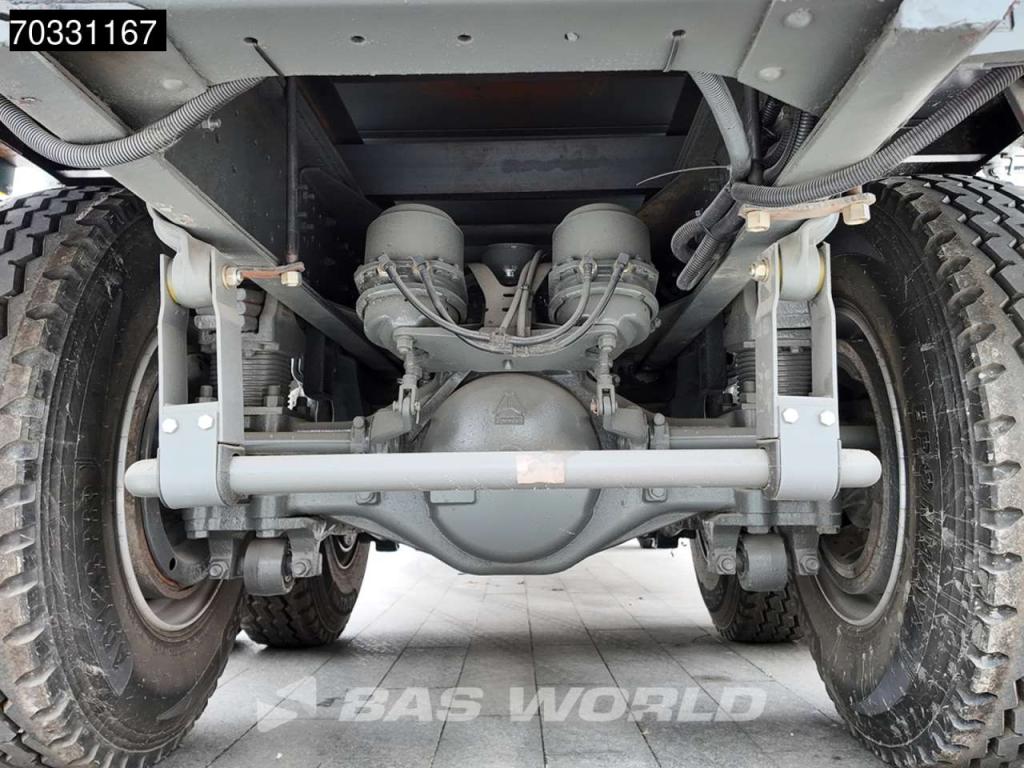 Sinotruk HOWO 371 6X4 Photo 16