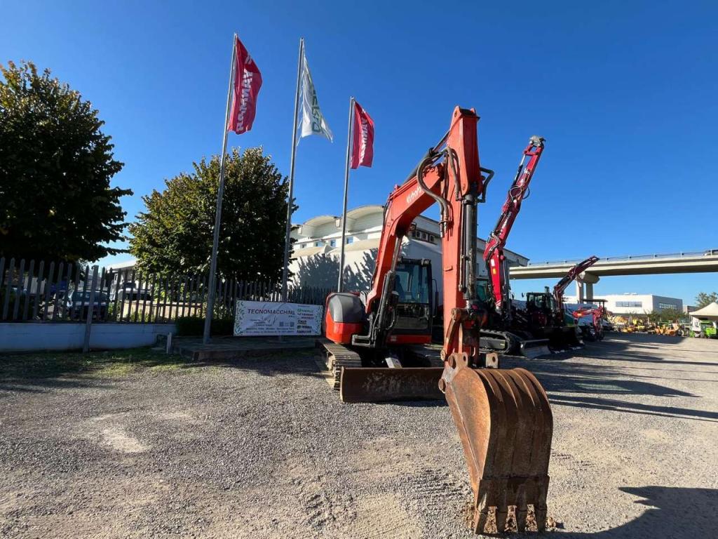 Kubota KX080-4A Photo 13