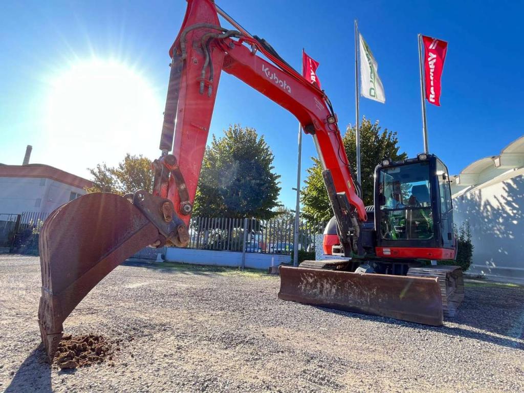 Kubota KX080-4A Photo 5