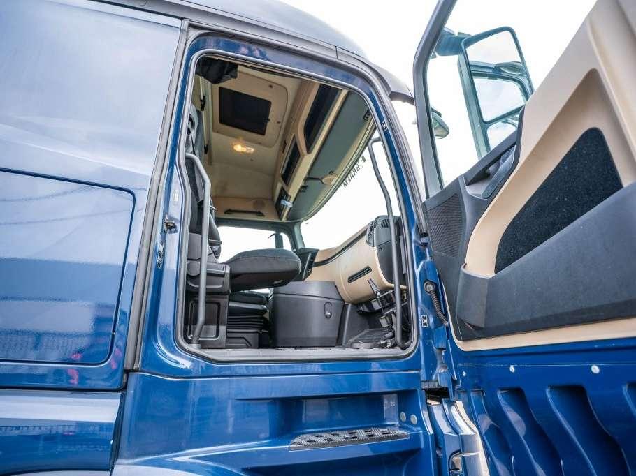Mercedes-Benz ACTROS 1846+ADR Photo 15