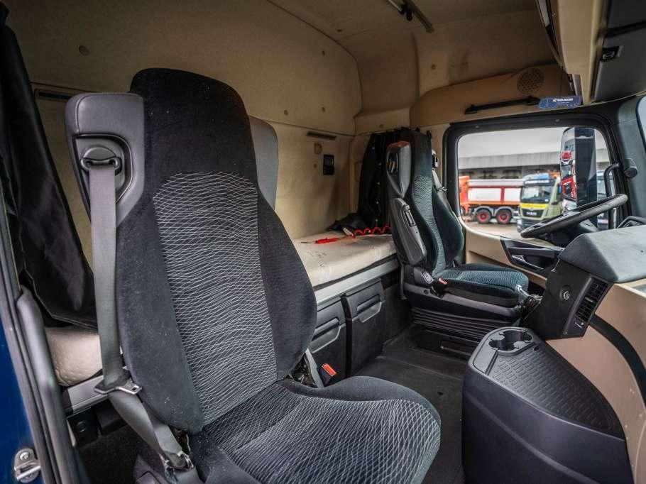 Mercedes-Benz ACTROS 1846+ADR Photo 16