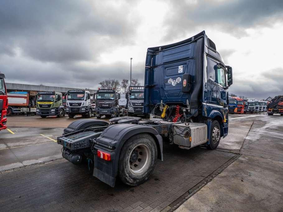 Mercedes-Benz ACTROS 1846+ADR Photo 4